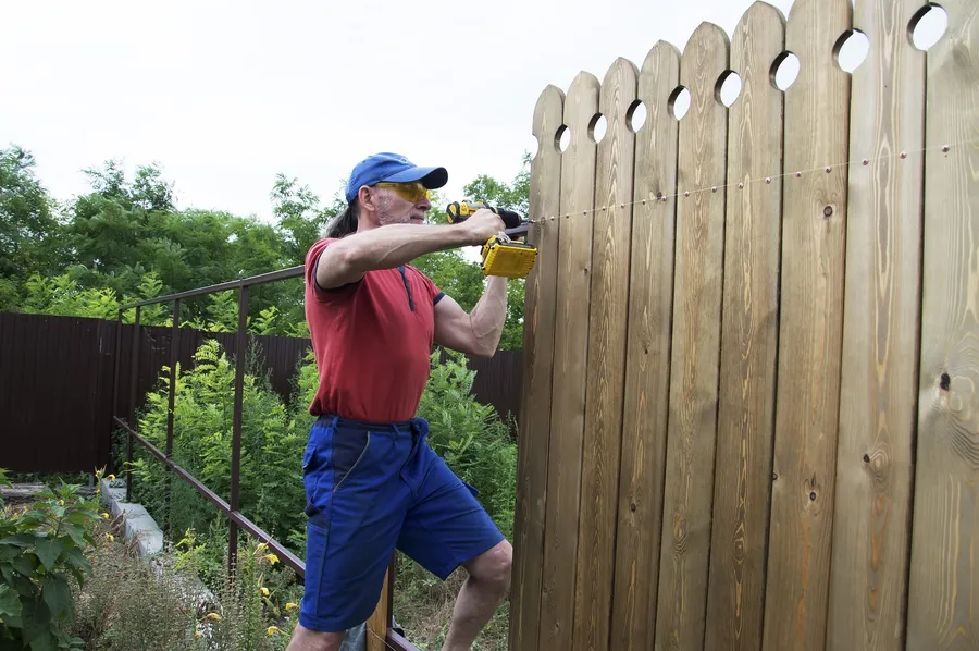 Common Signs Your Fence Needs Professional Repair Grandview, WA