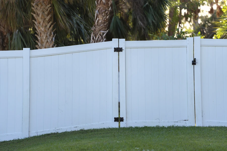 Expert Vinyl Fencing Grandview, WA Expert Vinyl Fencing Grandview, WA