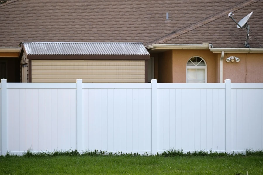 Tips For Keeping Your Vinyl Fence Looking New Over Time Grandview, WA Tips For Keeping Your Vinyl Fence Looking New Over Time Grandview, WA